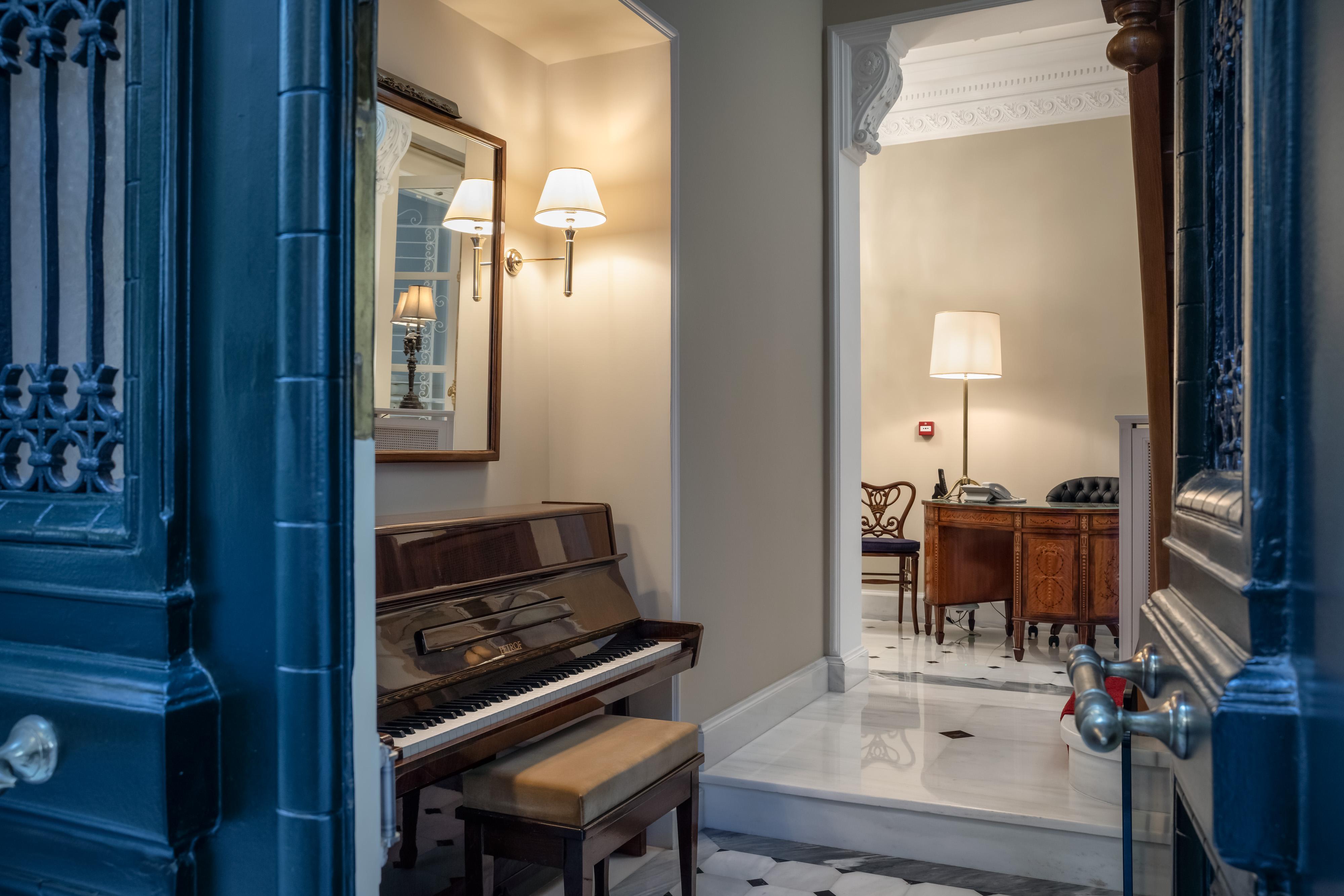 Noble Suites Atenas Exterior foto