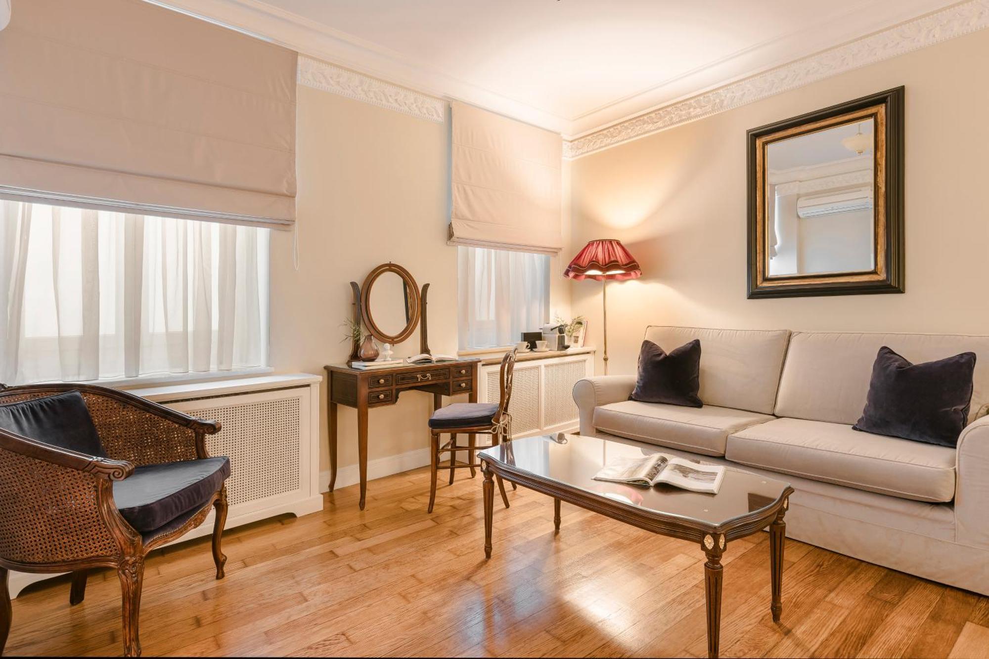 Noble Suites Atenas Exterior foto
